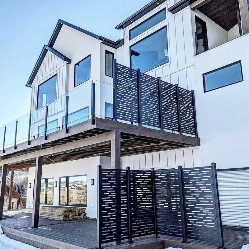 Metal beskyttelsesskærm